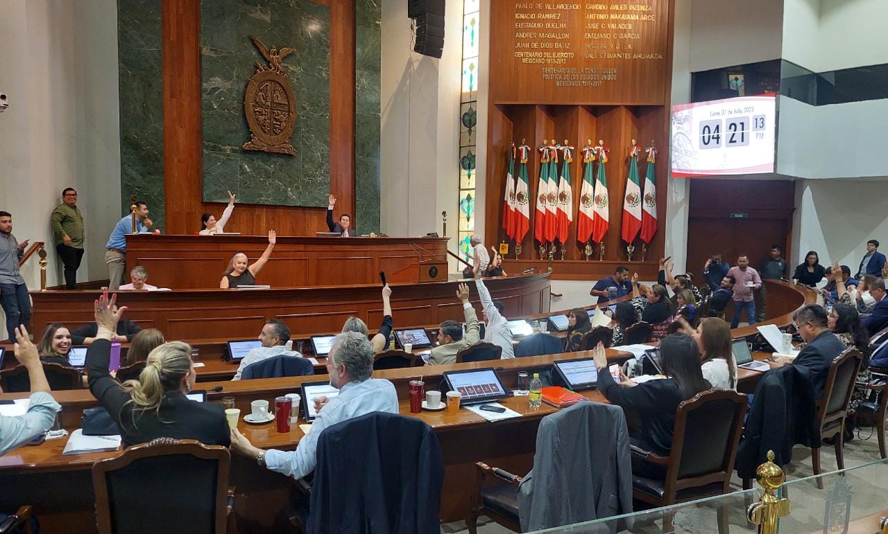 En sesión maratónica aprueba Congreso de Sinaloa reformas a su Ley