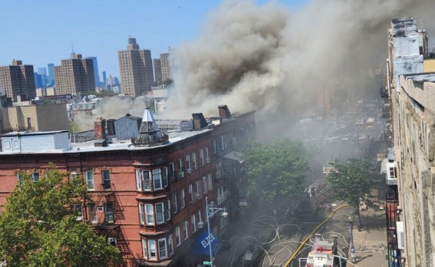 Video Incendio Consume Edificio En Brooklyn Nueva York Reportan Dos