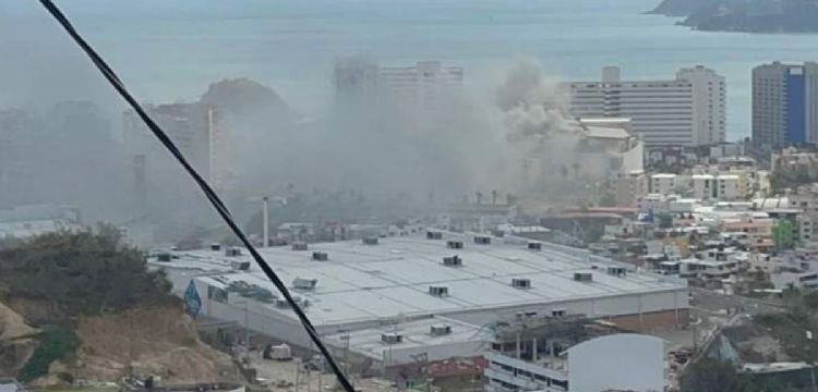 VIDEO Se Registra Incendio En Zona Hotelera De Acapulco Amenaza Con