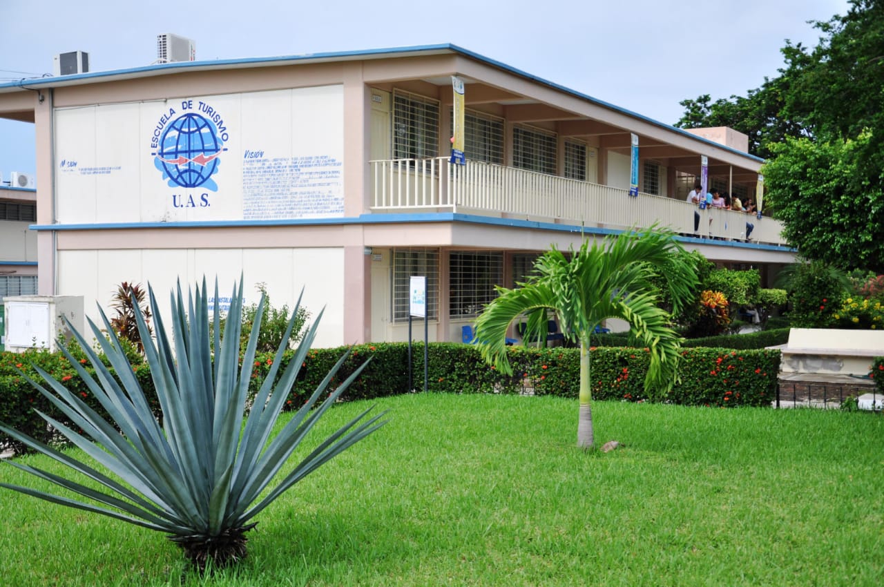 Refrenda la UAS su compromiso con la excelencia académica