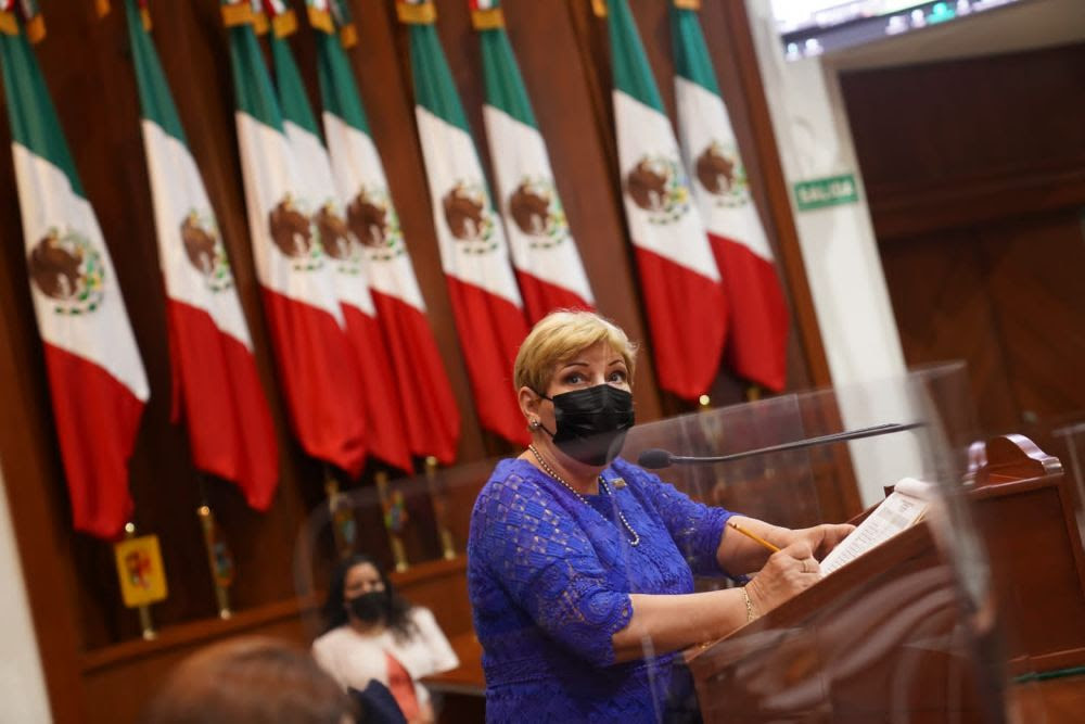 Da Congreso lectura a dictamen de reforma que actualiza formato de informe de gobierno