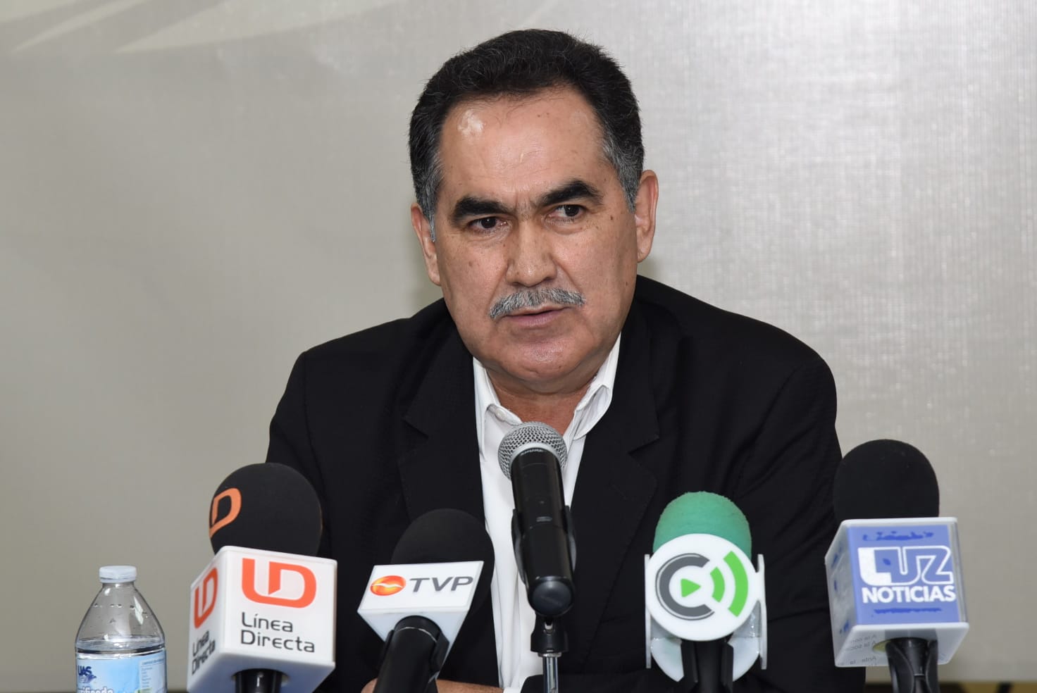 Rector de la UAS da positivo a Covid-19; cumplirá su agenda de manera virtual