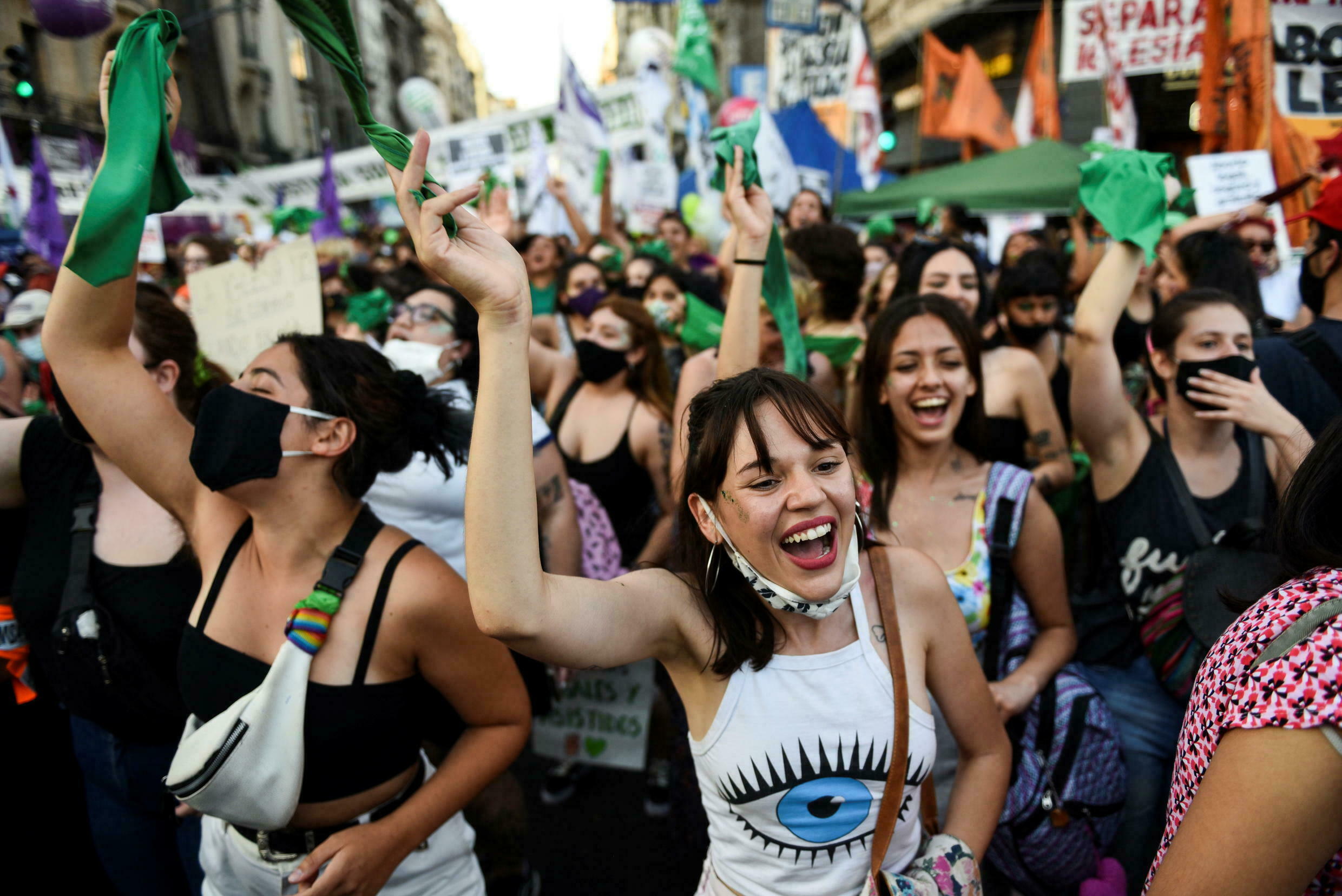 Chile aprueba despenalización del aborto hasta las 14 semanas