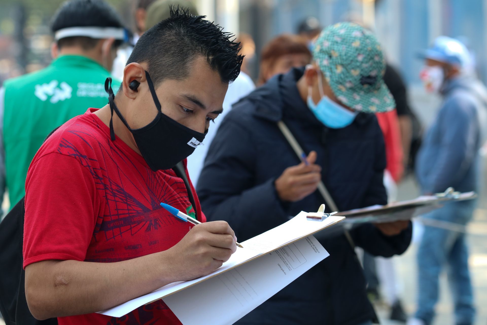 México recobra 128,900 empleos formales en agosto con recuperación al alza