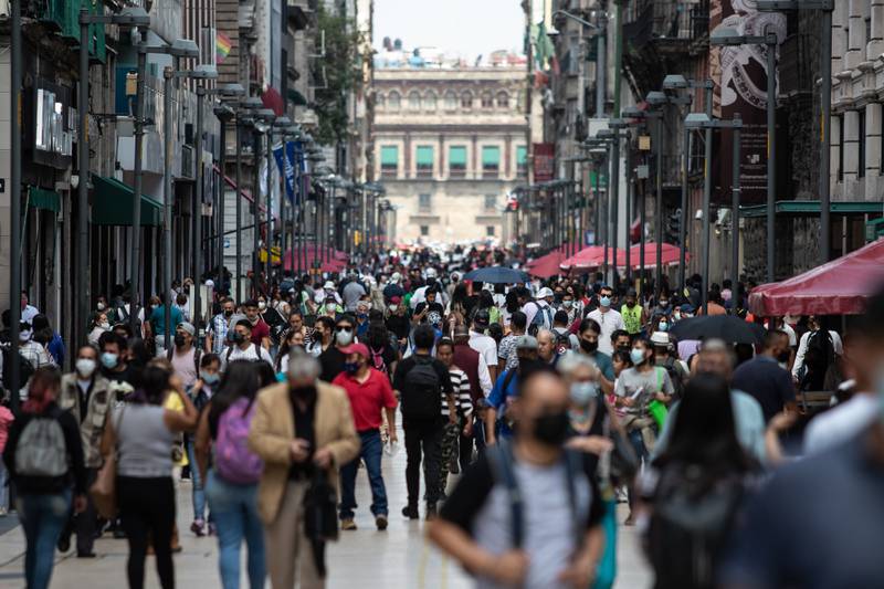 Pesimismo ‘pesa’ en México: Analistas esperan crecimiento de solo 2.2% en 2022