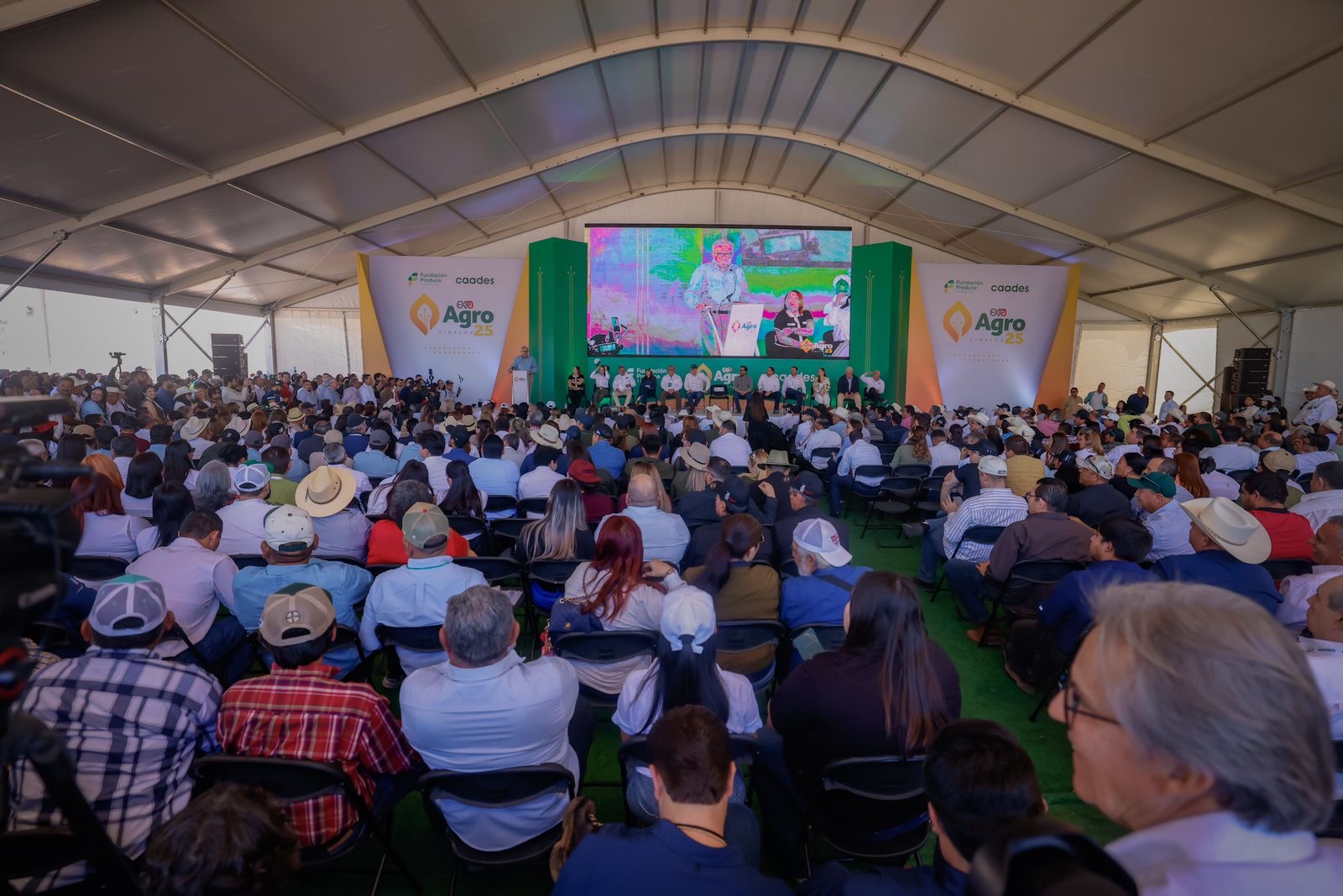 Registra 11 mil asistentes en su primer día la Expo Agro Sinaloa 2025 ...