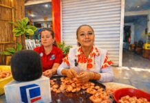 Entre sal y fuego en Altata: el destino de la Señora Vicky, una mujer que cocina con el alma