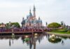 Adolescente cae 15 metros en atracción de Disneyland tras salir del vehículo