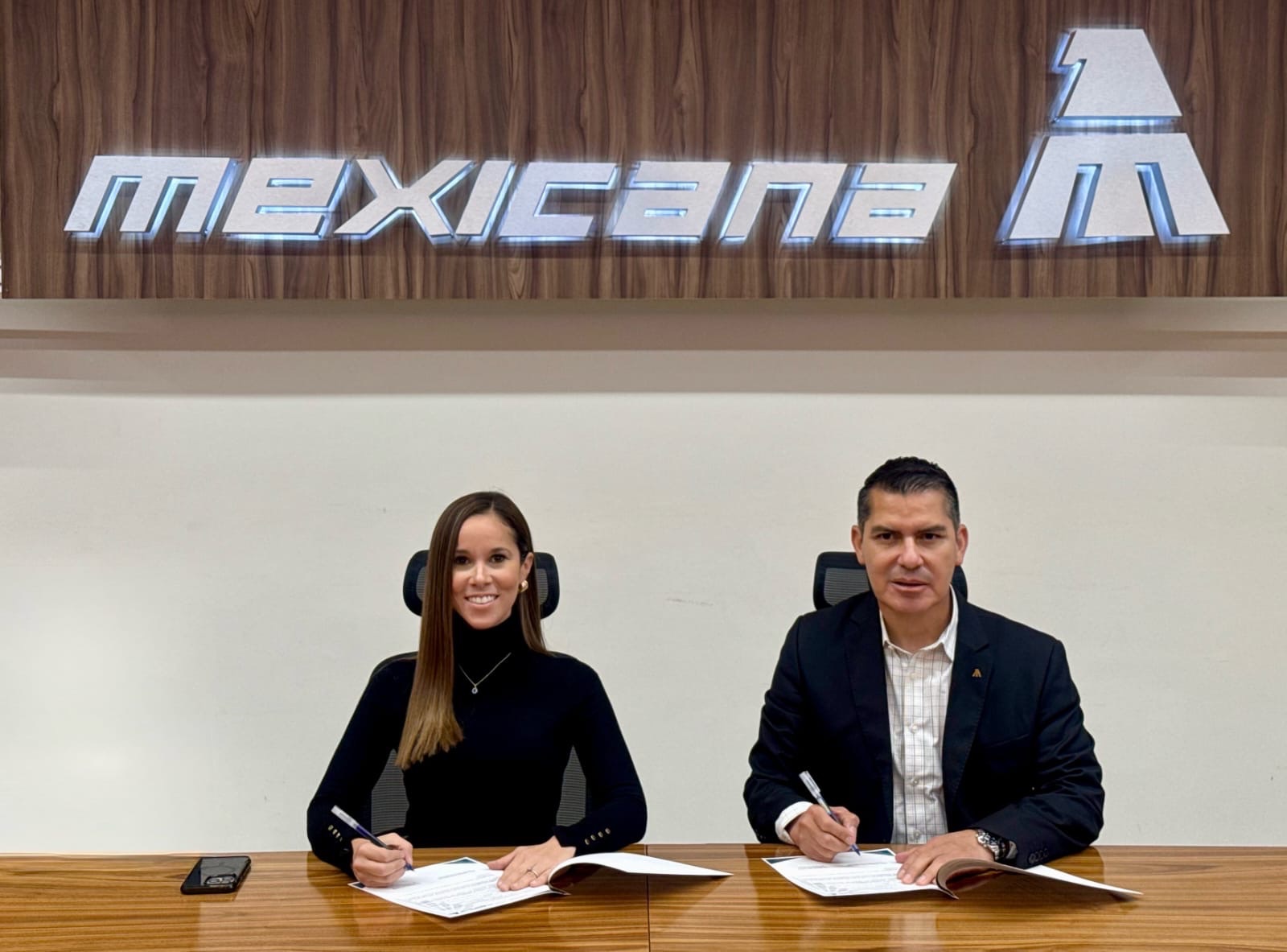 Sectur Sinaloa y Mexicana fortalecen alianza para consolidar la ruta AIFA–Mazatlán y ampliar la conectividad aérea del estado